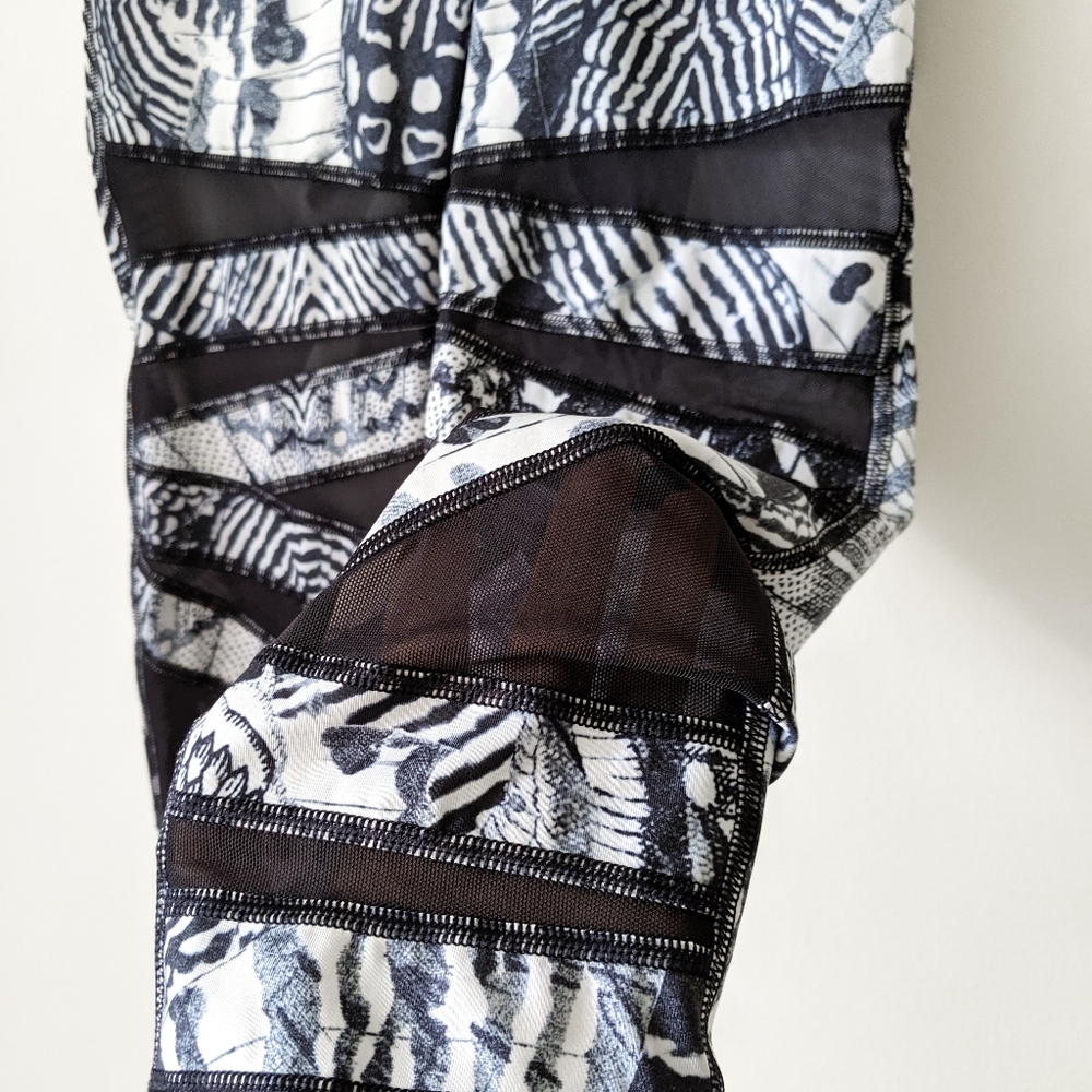 Rare Lululemon Wanderlust Highest Times Mesh Pant - Picture 4 of 8